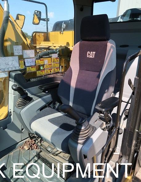 2017 Caterpillar 320F L - Image 7