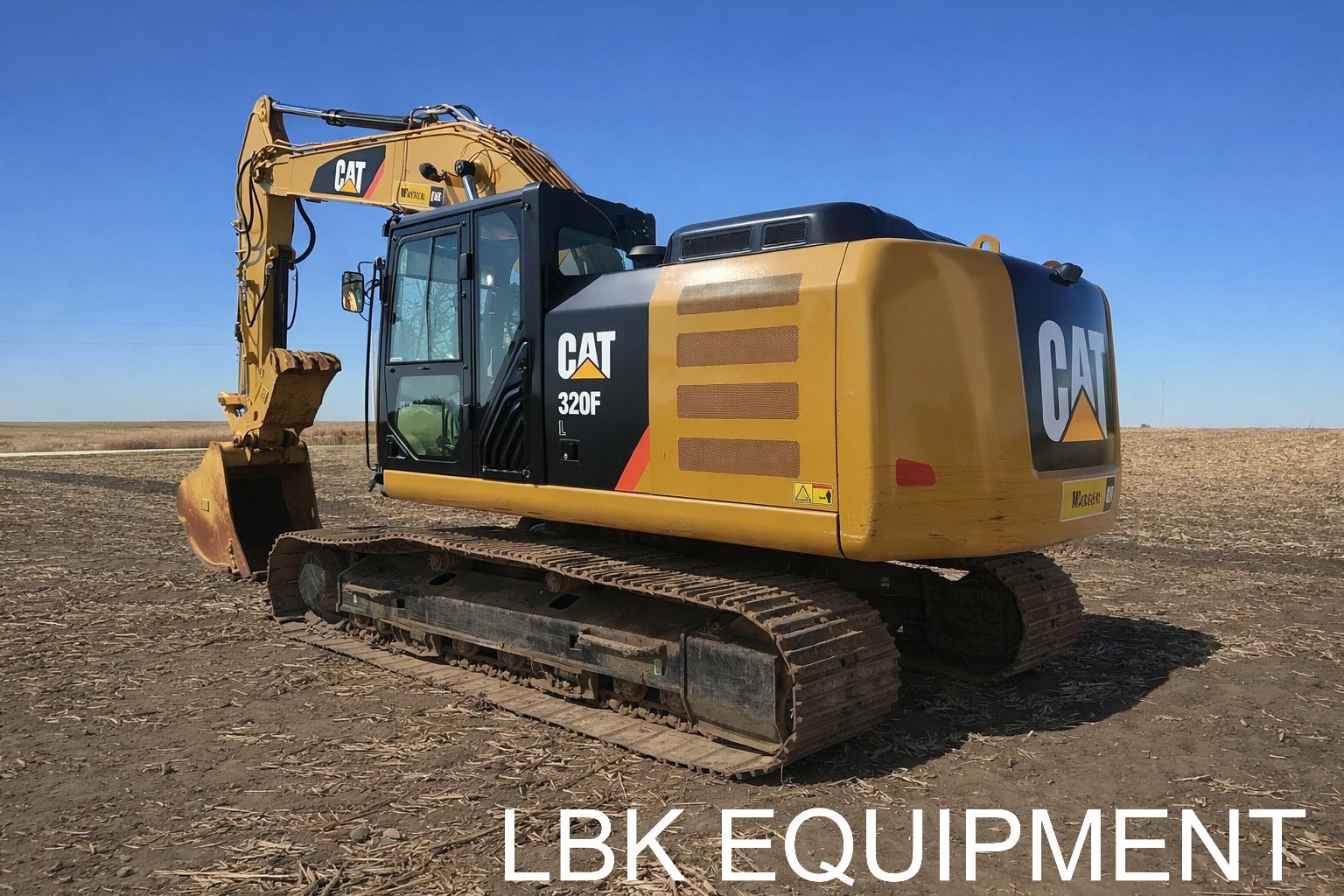 2017 Caterpillar 320F L - Image 5