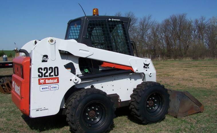 2007 Bobcat S220 - Image 5