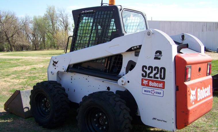 2007 Bobcat S220 - Image 8