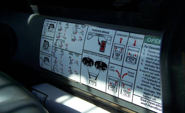 2007 Bobcat S220 - Image 24