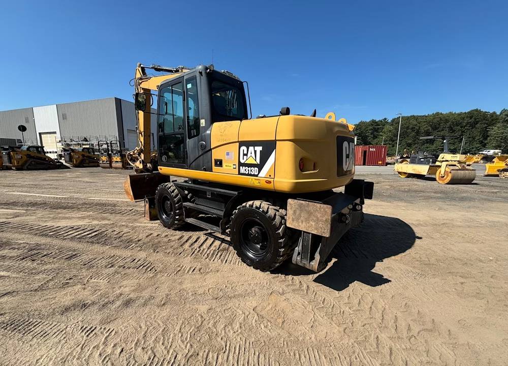 2015 Caterpillar M313D 4x4 - Image 6