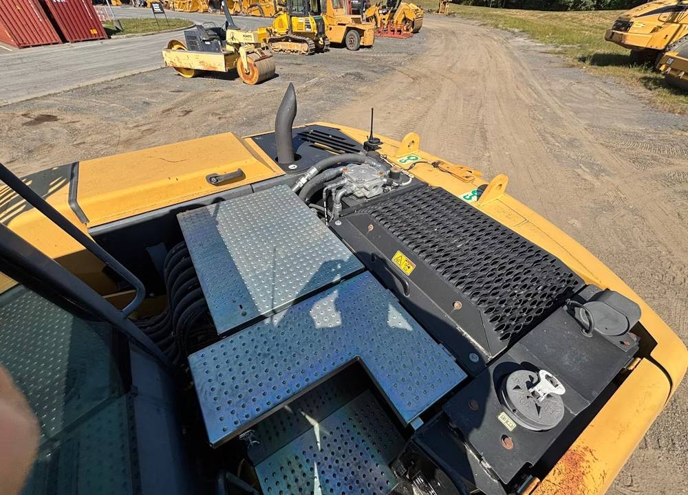 2015 Caterpillar M313D 4x4 - Image 15
