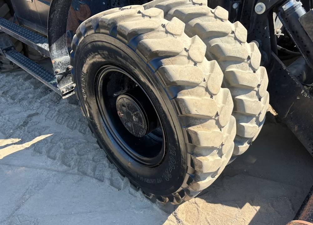 2015 Caterpillar M313D 4x4 - Image 16
