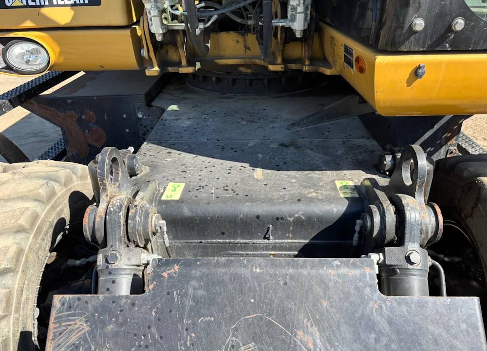 2015 Caterpillar M313D 4x4 - Image 25